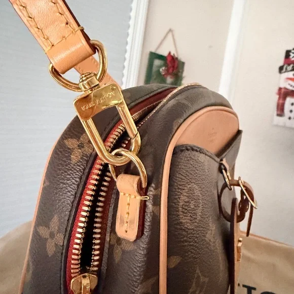 SOLD! LOUIS VUITTON Monogram Deauville Mini shoulder bag tag charm - Picture 5 of 16